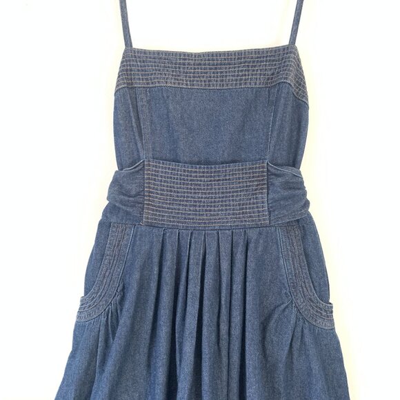 A-List By Wrapper Denim A-Line Dress Sundress Smocked Bodice Pockets Size 9/10 - Picture 2 of 6